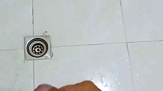 In Vietnam, this gay guy lives a poor life