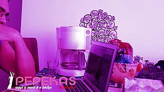 vivi guedez calls it guy for pc fix, he cheats and fucks her!