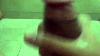 hey, i'm masturbating right now, feels so good!