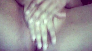 Latina Babe Inserts Dildo and Toys into Her Pussy on Webcam, Reaching Orgasm