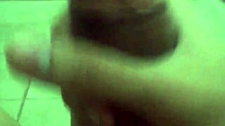 hey, i'm masturbating right now, feels so good!