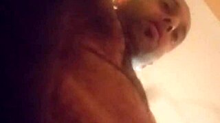 Amateur group homemade threesome