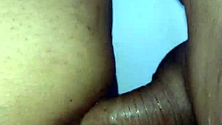 i'm giving my ass and pussy with an anal plug