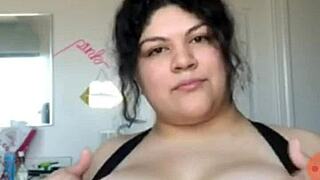 She Got Naughty With Her Tits And Sexy Moves