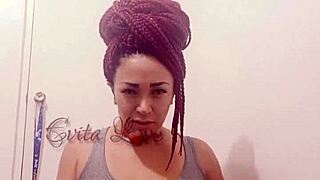 me encanta mis pezones evita love