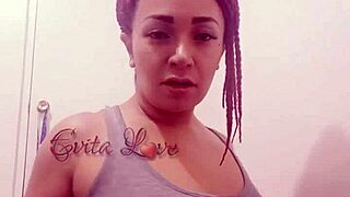 me encanta mis pezones evita love