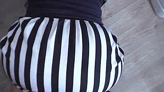 MILF feels intense pleasure during anal in the garage