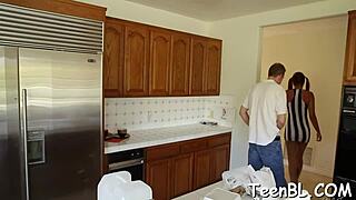 Alluring Cutie Charms Hunk with Wet Skills