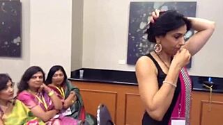 wanna see a hot kannada milf showing off her navel in a sleeveless blouse?