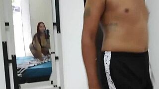 ลูกเลี้ยงสาวบุกห้องพ่อเลี้ยงเปลือยๆหลังเมียไปทำงาน