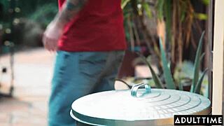 Tommy licks Victoria's ass