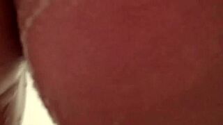 Diamond Masturbates Big Tits In Shower