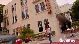 I’m so freakin’ crazy over Eva Ellington’s deepthroat on that thick dick in her shaved pussy