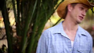 Relax with Jaye Summers in nuru massage fucking