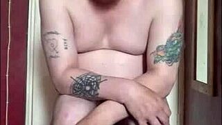 I've used dildos all my life, but now I crave a real cock 😏