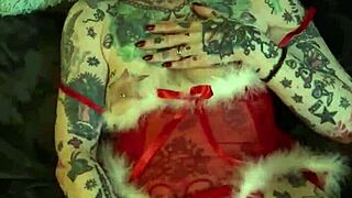 milf on the shelf has xmas solo orgasm 😍