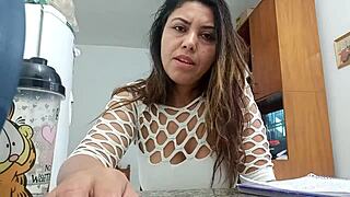 Homemade vlog of horny Indian MILF Sarah Rosa in lingerie settling accounts.