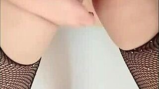 Wow, sexy teen rides to wet pussy orgasm!