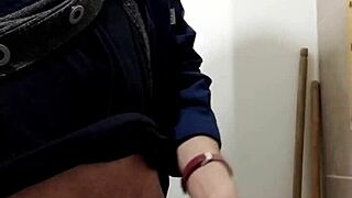 Again with Huge Cumshot from Monster Cock Solo