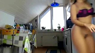 watch me twerk in these heels, showing off my big ass