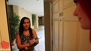 omg, i’m obsessed with siri pornstar’s huge natural tits, can’t stop scissoring with sinn sage