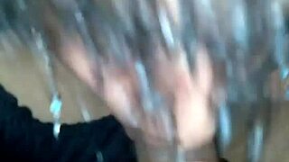 Ninfetinha trans crossdresses and sucks cock for cum