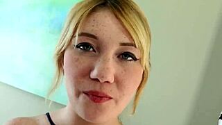 Bendy teenager oral sex porn clip with a large cock
