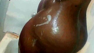 Ebony in Congo: Video of African American thot made by herself