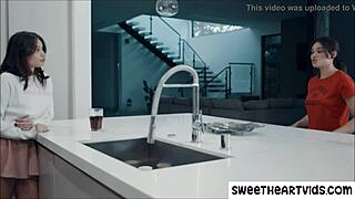 hey, eating my gf's pussy feels amazing 😍