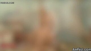 hey, these wild lesbian bombshells are spreading and fisting anals hard! 😜