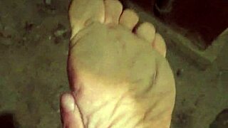 i got my dirty feet all messy