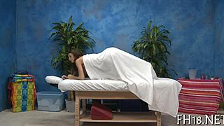 i'm soo into this massage pic, but i messed up the words