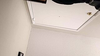 I-I cheated on my girlfriend with a blonde pussy, oh no