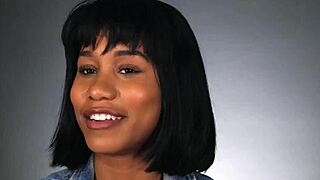 Jenna Foxx shows how she orgasms