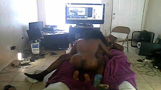 black ebony milf gets rough creampie in ghetto pussy raw