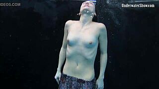 Adriana Walks Slutty Underwater in Shower