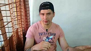 Carpenter fucks my ass!