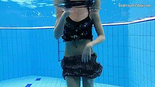 Adriana Walks Slutty Underwater in Shower