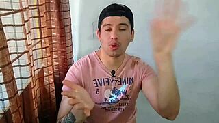 Carpenter fucks my ass!