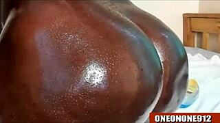 showing off my big ass with some clapping moves in this amateur video