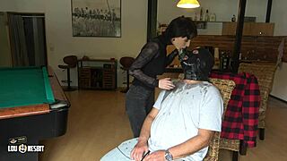 Hey, ever seen Lou Nesbit and Lia Louise spit on patriarchy with pure vengeance?