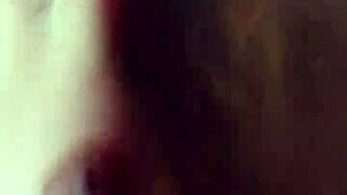 Tremenda Hermanastra Pequeña Se Monta y Gime Deliciosamente Ponme Como Quieras?