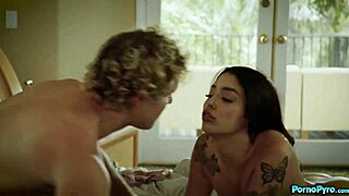 Robby Echo licks Latina Vanessa Sky's pussy in 69 position