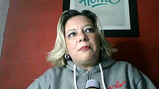 erotic primeira negra delicia-a gravida taradinha- instagram lolahistoria