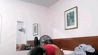 fodendo minha enteada latina depois da escola, ela goza esguichando