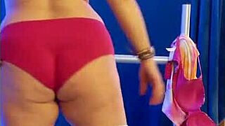 Hey, watch Steffi's hot pink pussy dance! 🔥