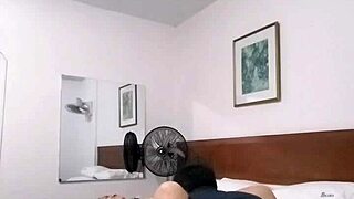 fodendo minha enteada latina depois da escola, ela goza esguichando