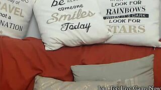 i'm live on cam with dildo oral sex and anal toys.