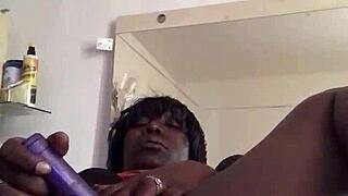 Quick squirt with Kuukiepie 💦