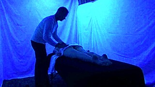 Gigi breeze enjoys a blacklight massage session